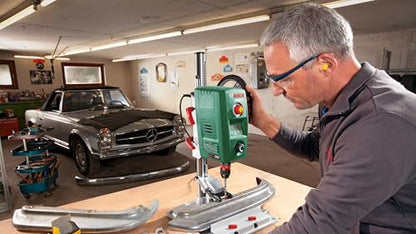 Bosch Tischbohrmaschine PBD 40 (710 W, Max. Bohr-Ø in Stahl/Holz: 13 mm/40 mm, Bohrhub 90mm, im Karton)