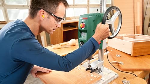 Bosch Tischbohrmaschine PBD 40 (710 W, Max. Bohr-Ø in Stahl/Holz: 13 mm/40 mm, Bohrhub 90mm, im Karton)